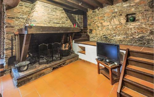 Cozy Home In Olargues With Wifi in Saint-Étienne-d'Albagnan