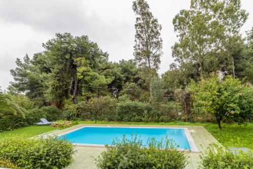 Marvelous, Secluded Villa w/ 3 BR , Pool & Garden, Kavos