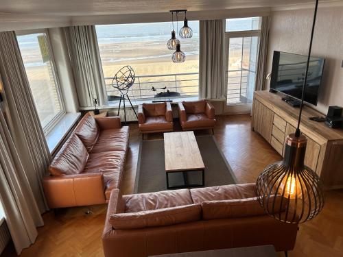 Beautiful and Spacious Holiday apartment with Seaview T27 - Location saisonnière - Ostende