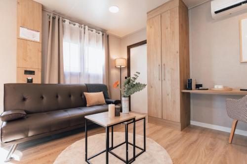 2 bedrooms, 4 beds