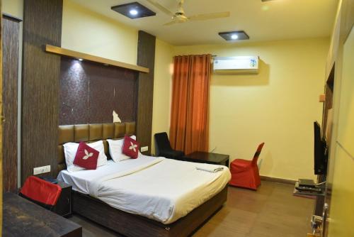 room detail thumbnail 0