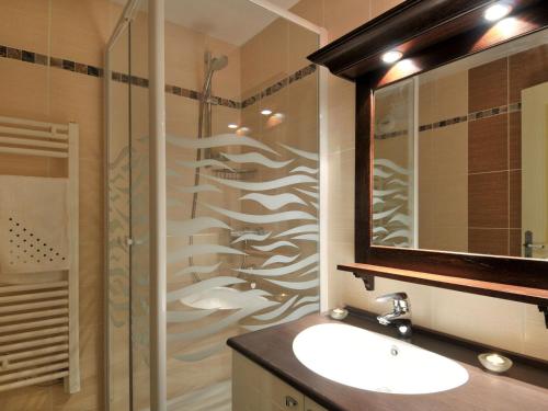 Appartement rénové 2 pièces skis aux pieds avec balcon - FR-1-181-2050 (Appartement renove 2 pieces skis aux pieds avec balcon - FR-1-181-2050) in Ла План