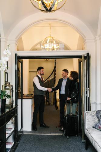 Facilities, Nira Caledonia in Stockbridge