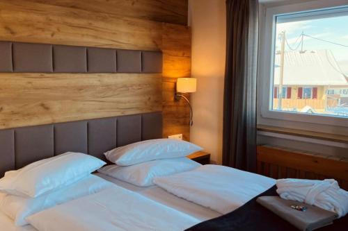 1 queen bed