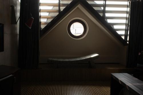 424038846 Hotel Monopol