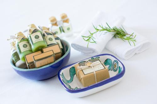 Classic Double Room with Garden View