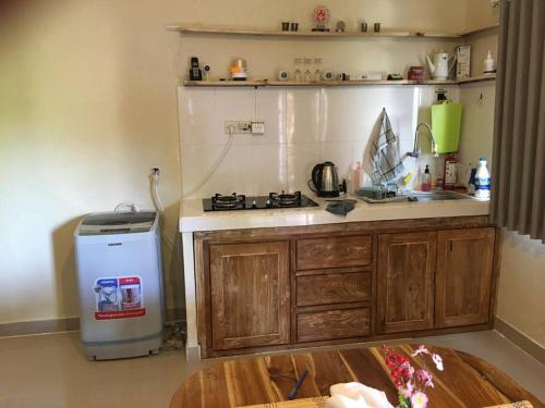 Juicezzy Home Fully Furnished 3 BR Guest House