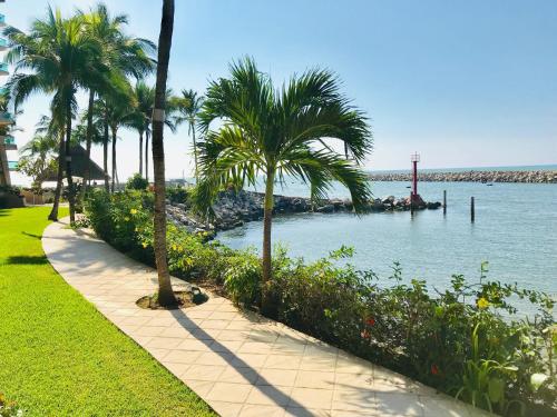 Enjoy ocean breezes and swaying palms at Ocean Vista Residences in Nuevo Vallarta , Mexico
