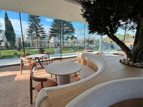 Restaurant, La Maison Verchant - Chambres d'hotes in Millenaire - Grammont