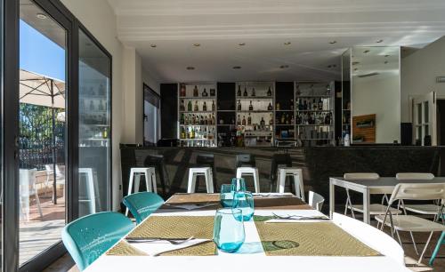 Hotel Císcar - image 14