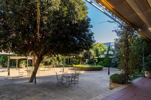 Hotel Císcar - image 13