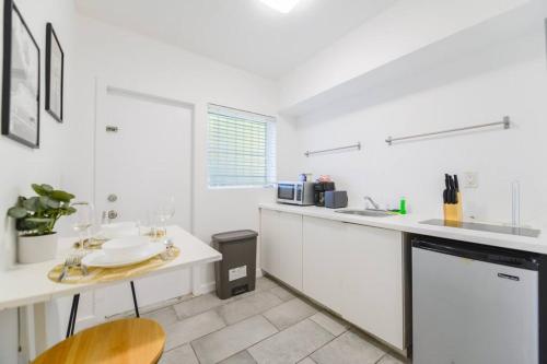 Fabulous Studio 15 min from The Beach in Miami, USA