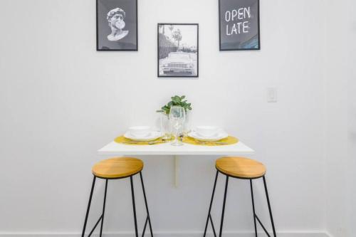 Fabulous Studio 15 min from The Beach in Miami, USA