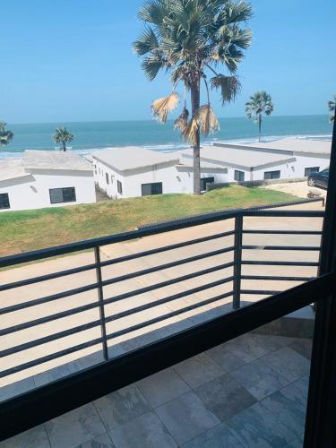 Relax Serviced Ocean 3bedroom Beach Front House