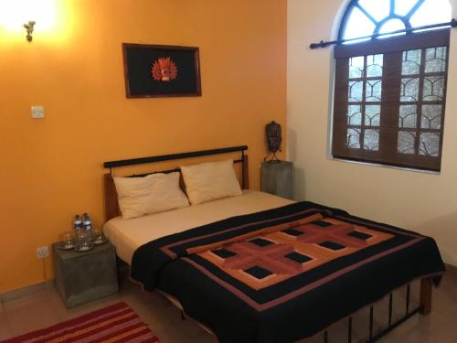 Breeze of Paradise Hotel in Nugegoda Area