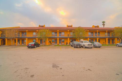 OYO Hotel Kingsville - Hwy 77