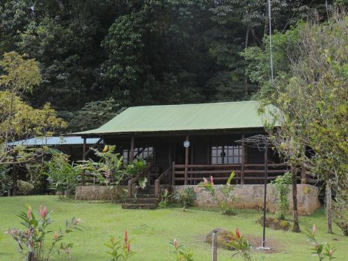 Cabanas Montanas del Tenorio Guatuso