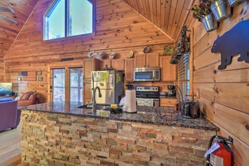 Inviting Sevierville Cabin with Deck and Hot Tub!