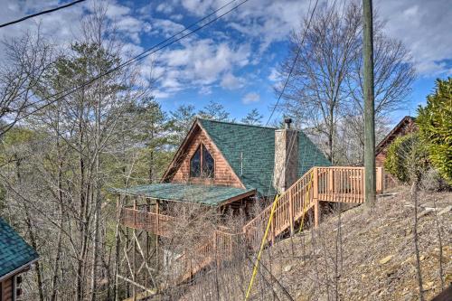 Inviting Sevierville Cabin with Deck and Hot Tub!