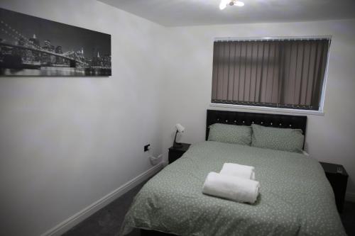 Rostron House Room Type - Standard Double Room with Shared Bathroom