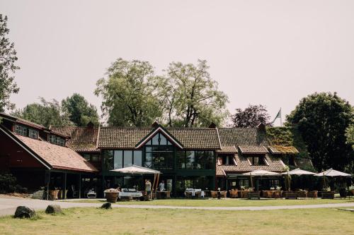 Engø Gård Hotel & Restaurant