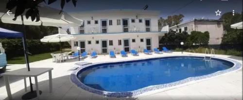 Rose Apartments Mesonghi - Μαραθίας