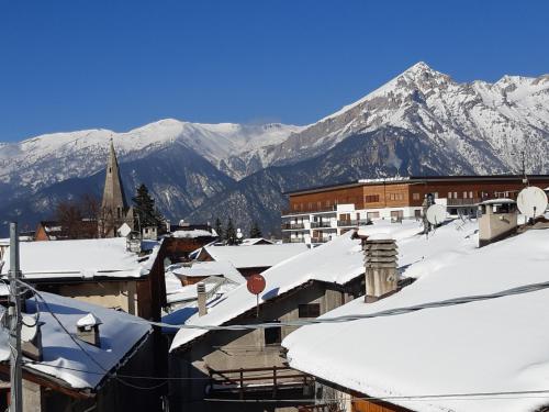  Sauze d´Oulx with garden, ciabot la garitüla in Sauze dʼOulx