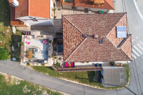 Villa in Istrien,Krnica with Jacuzzi