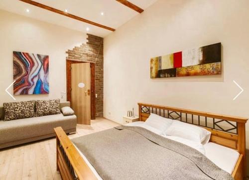 Rustic apartman in the Jewish Quarter 4