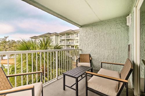 Pawleys Island Resort Condo Near Beach!