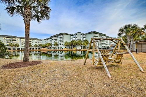 Pawleys Island Resort Condo Near Beach!