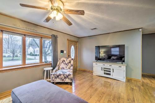 Pet-Friendly Clarksville Home with Central AandC in Clarksville, USA