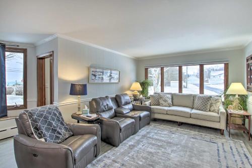 Two Rivers Thiede House - Walk to Lake Michigan! in Two Rivers, USA