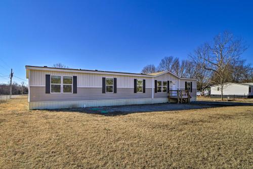 Close to Marinas Bernice Home with Large Yard