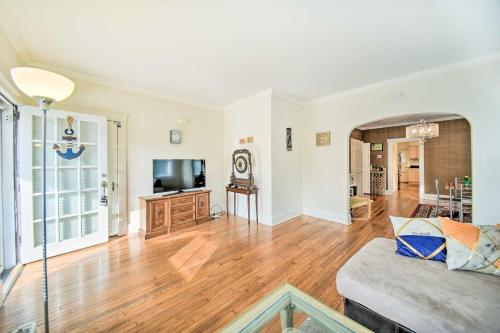 Centrally Located Duplex with Patio in Ghent! in Norfolk, USA