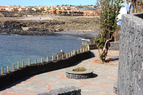 Los Abrigos Sea-Port View