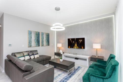 Gorgeous 2Bd Apto Close to Disney @ Storey Lake Resort 103P - image 2