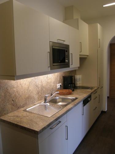 ห้องครัว, Apartments Karlhof in รัม