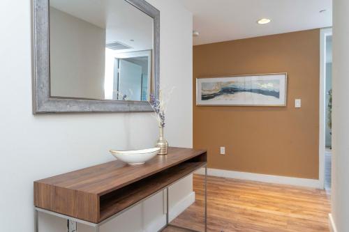 Breathless 3 Bedroom Private Rooftop apt 1101 - image 7
