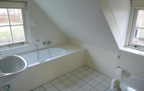 Bathroom, Buitengoed Het Lageveld - 55 in Hooge-Hexel