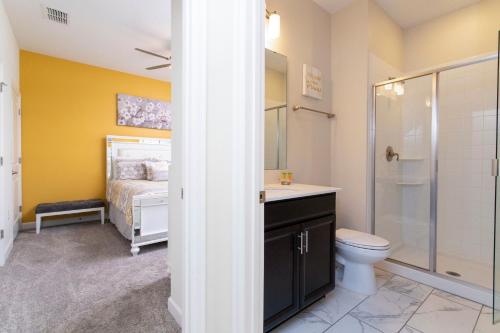 Stunning Four Bedroom w/ Screened Pool Close to Disney 1559 - image 10