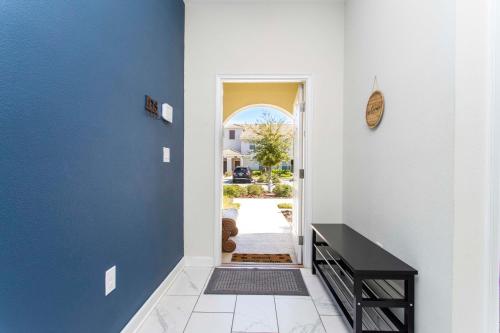 Stunning 4 Bedroom w/ Screened Pool Close to Disney 1568 - image 12