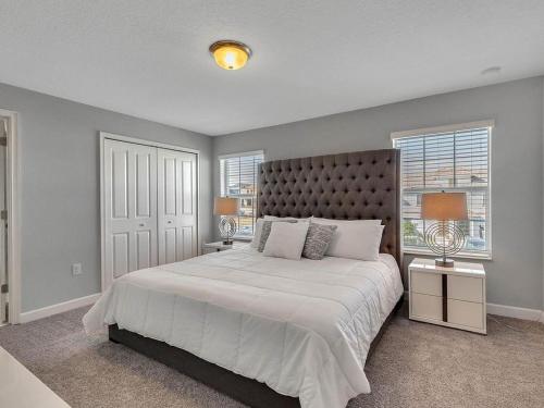 Marvelous 4 Bedroom w/ Screened Pool Close to Disney 1569 - image 10