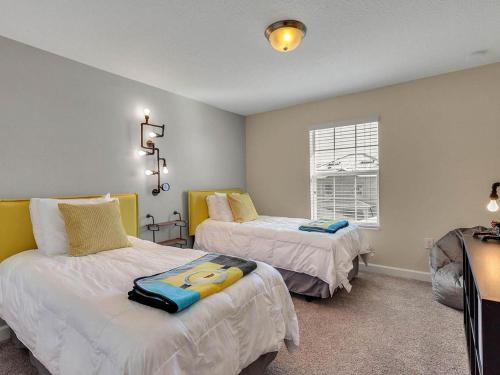 Marvelous 4 Bedroom w/ Screened Pool Close to Disney 1569 - image 13