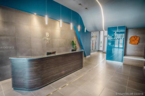 Stunning 1 Bedroom Bay Front Apt w/ Breathless View 1909B - image 6