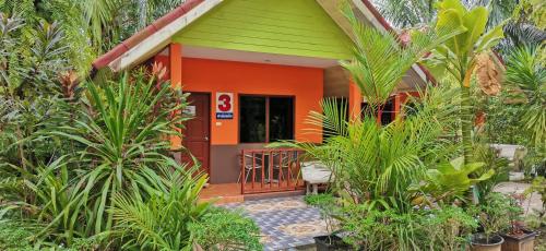 Palm Kaew Resort Krabi near Tiger Cave Temple (Wat Tham Suea)