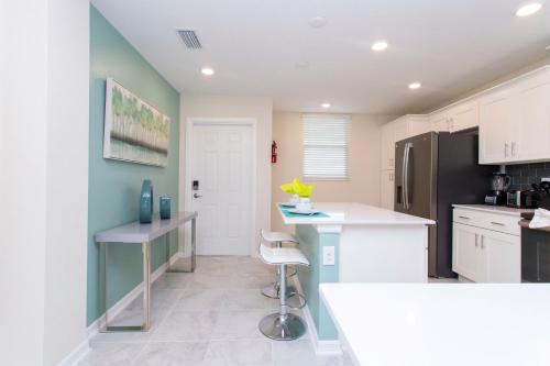 Wonderful 2 Bd Close to Disney @ Storey Lake 204 - image 11