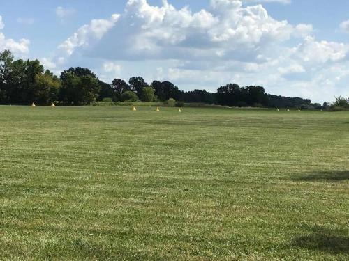 House On Grass Runway with Fly-In/Fly-Out Access