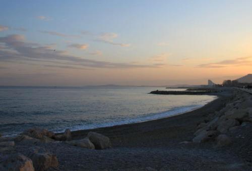 Appart dans maison 2 km de la plage