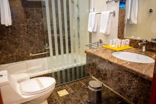 Meral Crown Hotel Room Type - Executive Suite